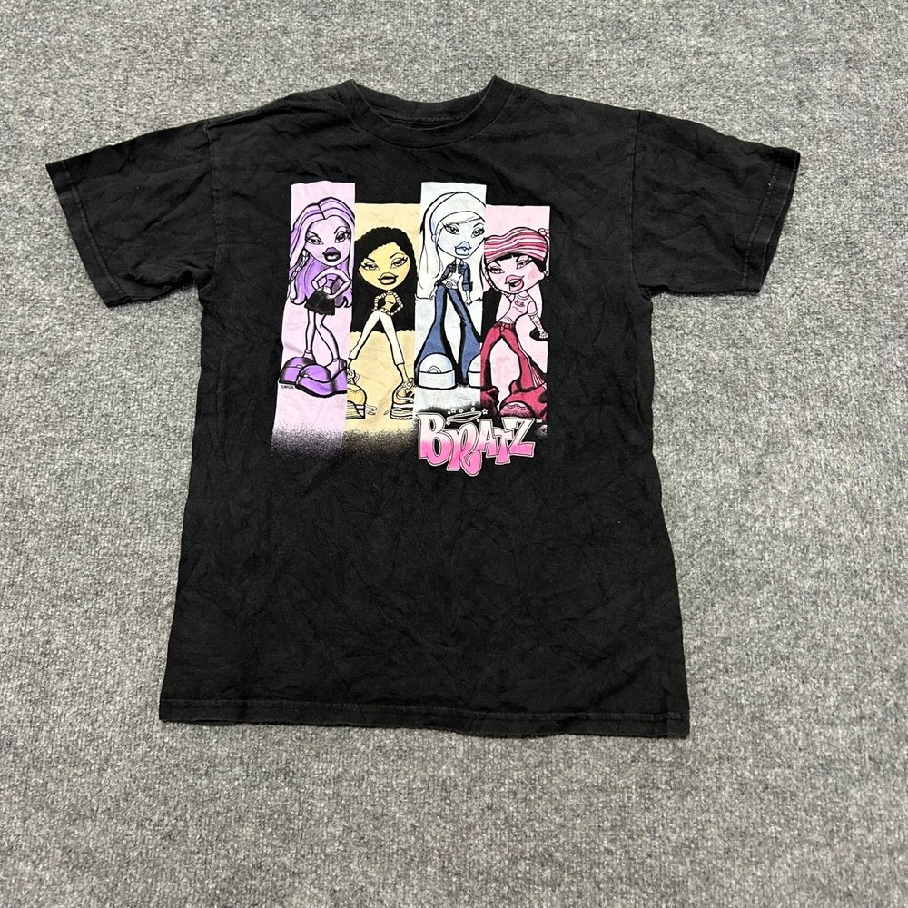 Bratz T-Shirt Womens Size M Black Graphic Print Short Sleeve Y2K Cotton Tee